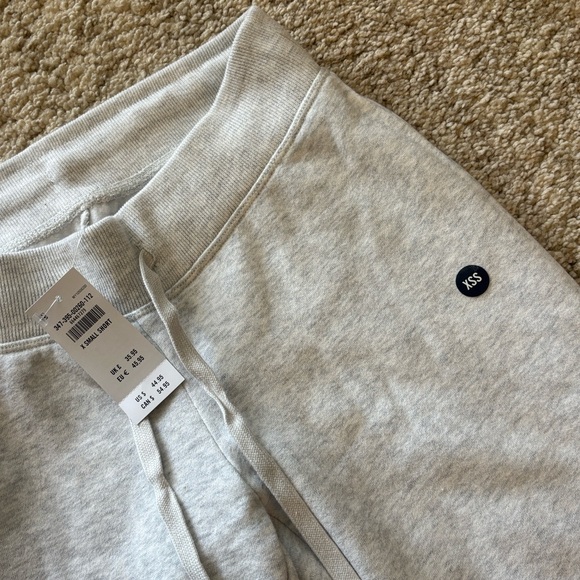 NWT Hollister Bootcut Sweatpants Light Heather Gray - Picture 6 of 9